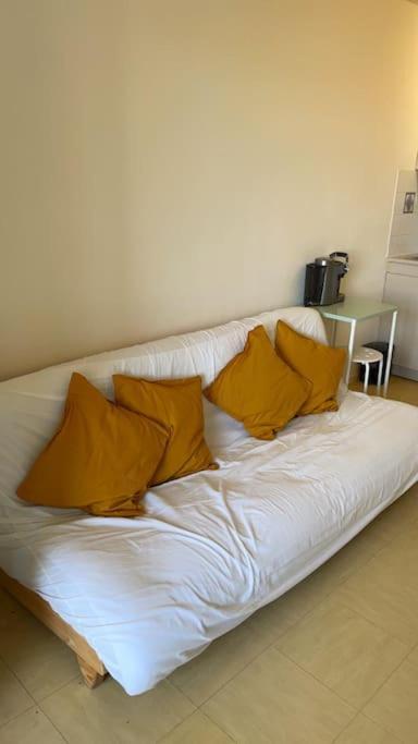 Joli A 14-eme Apartment